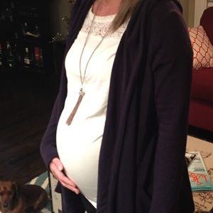 White short sleeve maternity T-shirt size XS